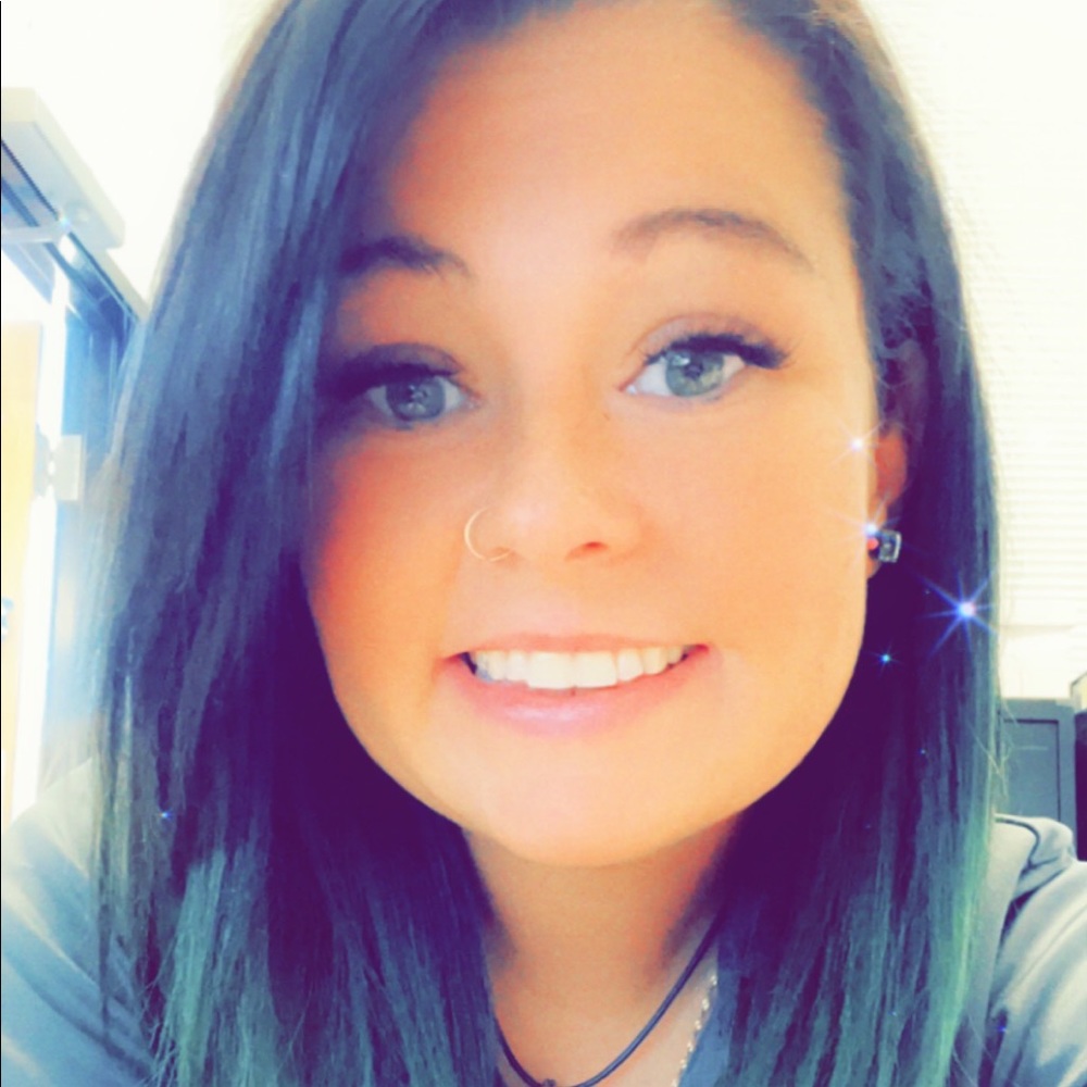Meet your Posher, Brittany